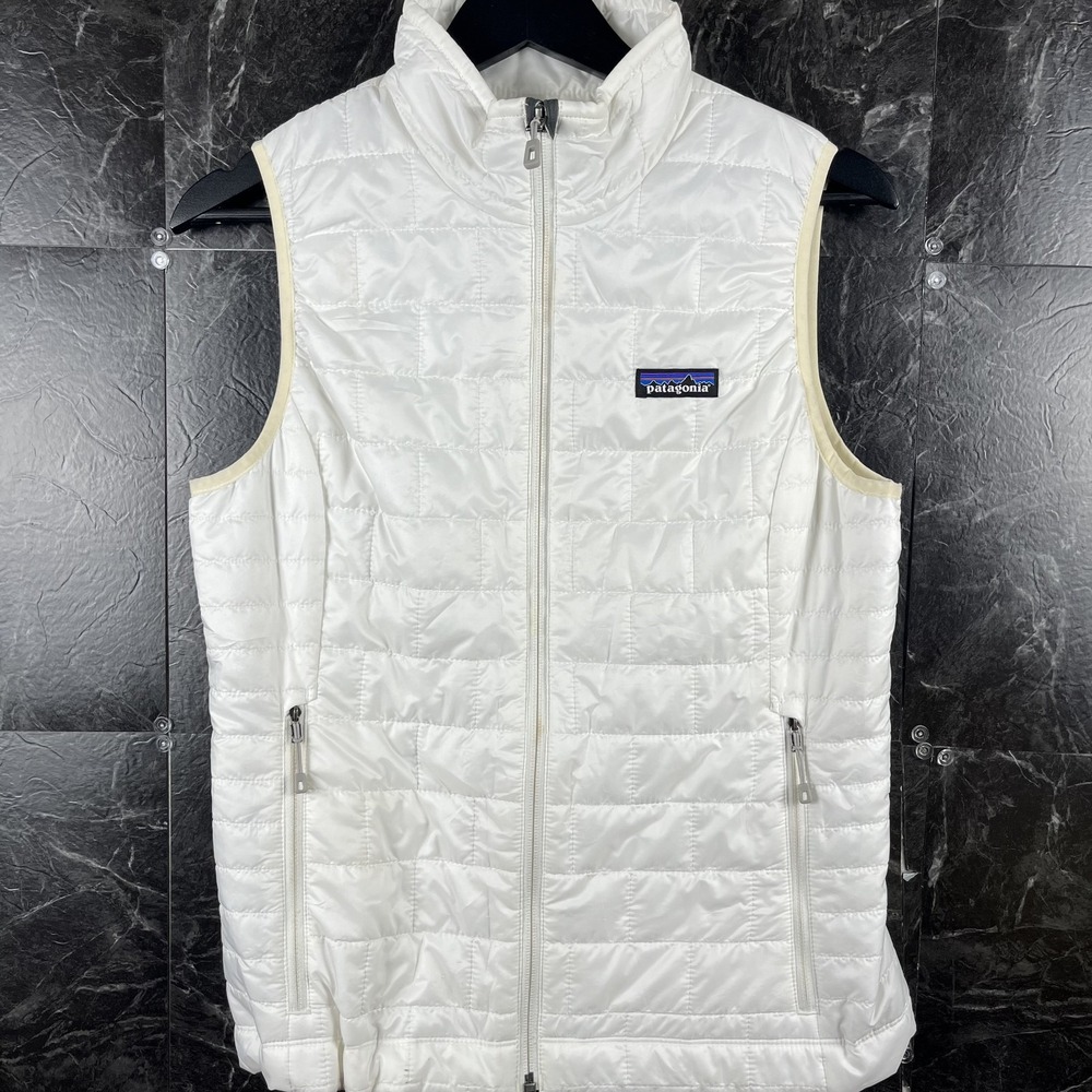 Patagonia Women's White Nano Puff Insulated Vest Small